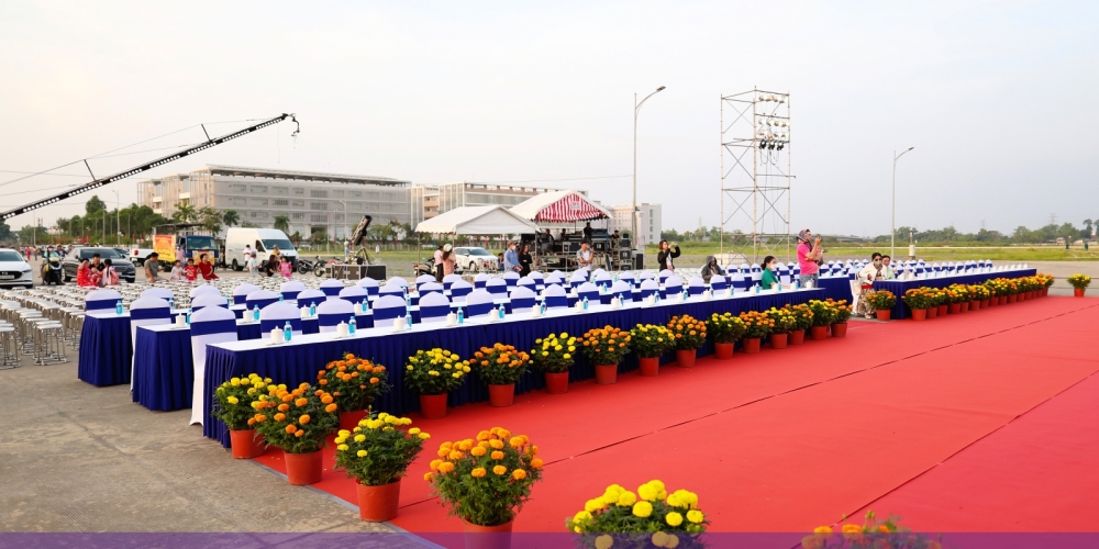 Countdown Tết âm lịch 2025