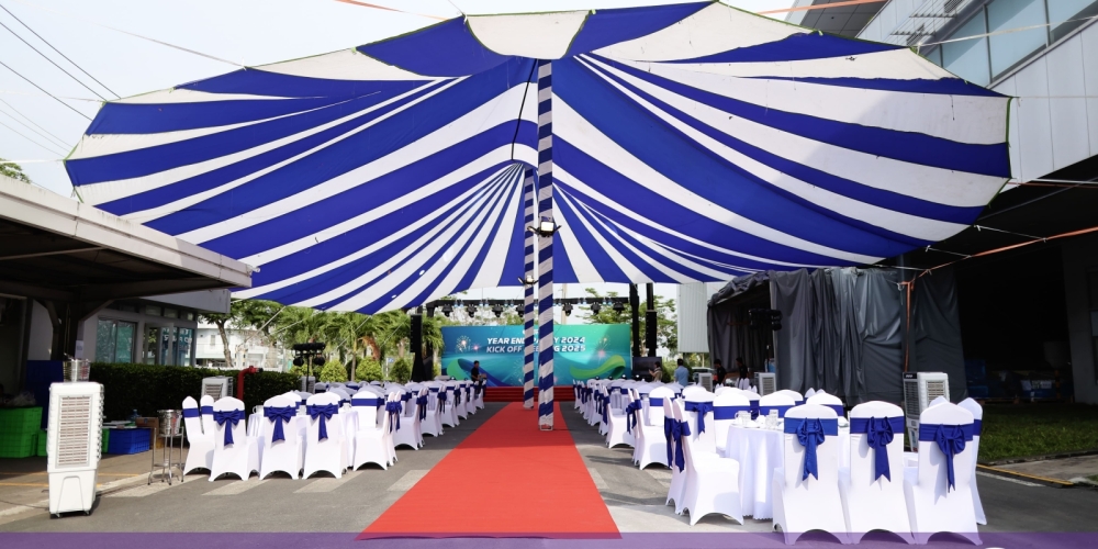 Year and Party Công ty Builer