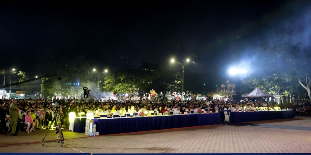 Countdown Tết dương lịch 2025