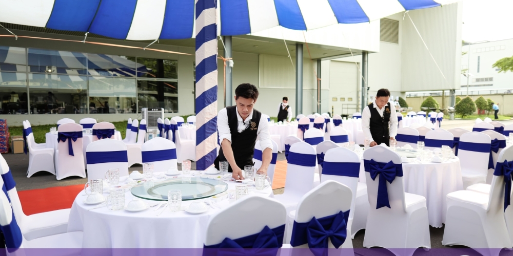 Year and Party Công ty Builer