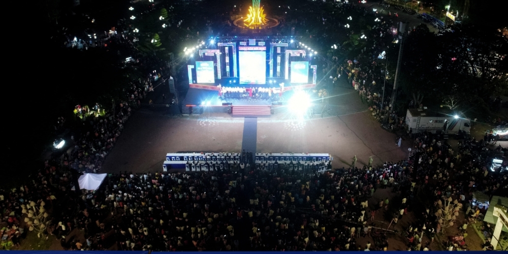 Countdown Tết dương lịch 2025